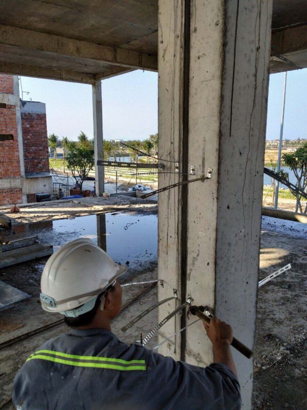 Liên kết bằng tắc kê