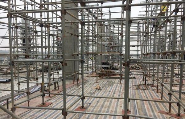 giàn giáo nêm chống